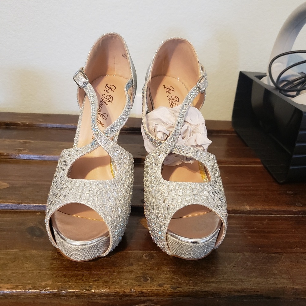 De Blossom, silver sparkle pumps